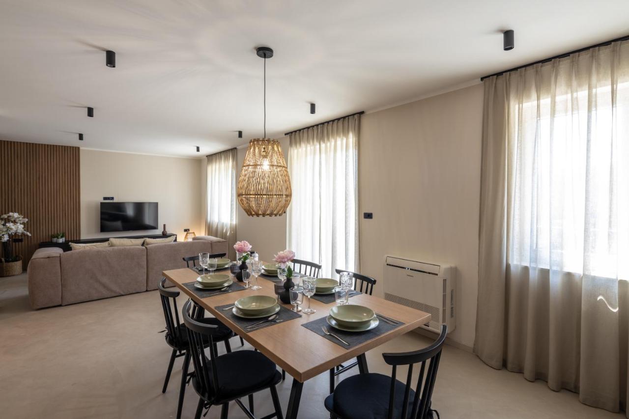 3 Luxury Bedroom Apartment Emma Синь Экстерьер фото