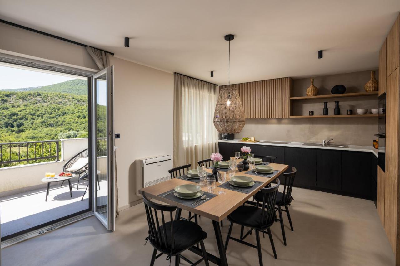 3 Luxury Bedroom Apartment Emma Синь Экстерьер фото