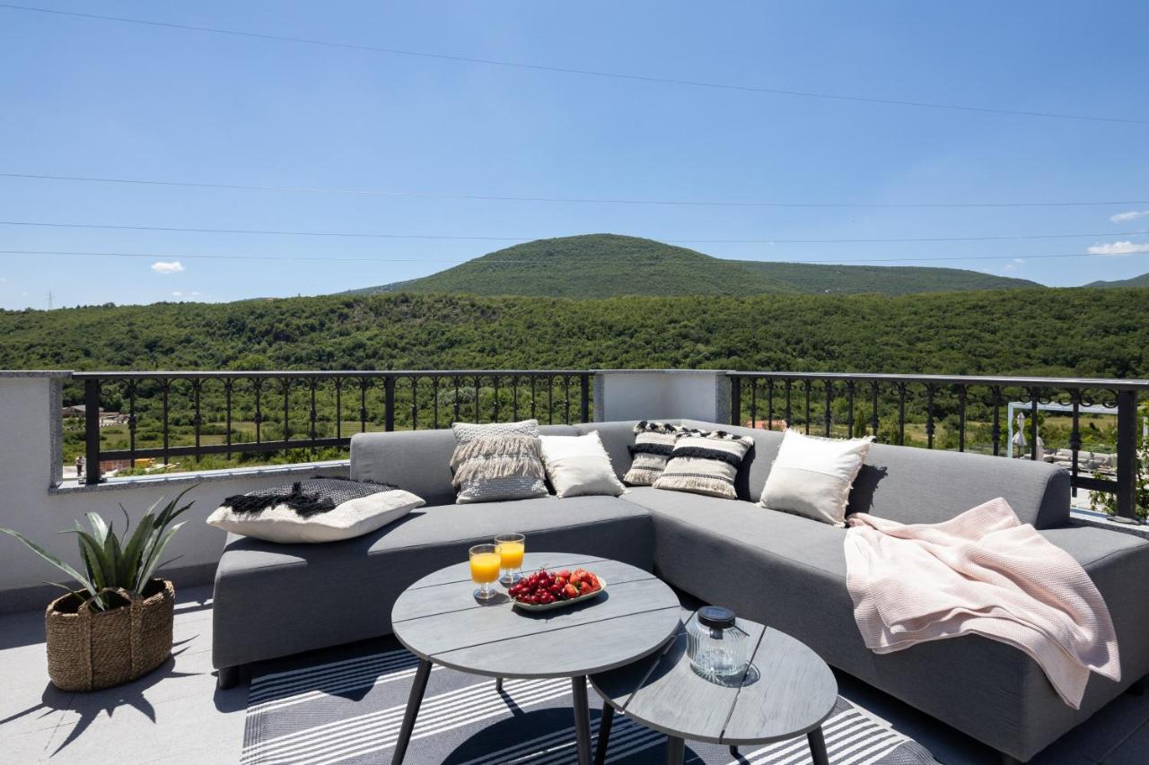 3 Luxury Bedroom Apartment Emma Синь Экстерьер фото
