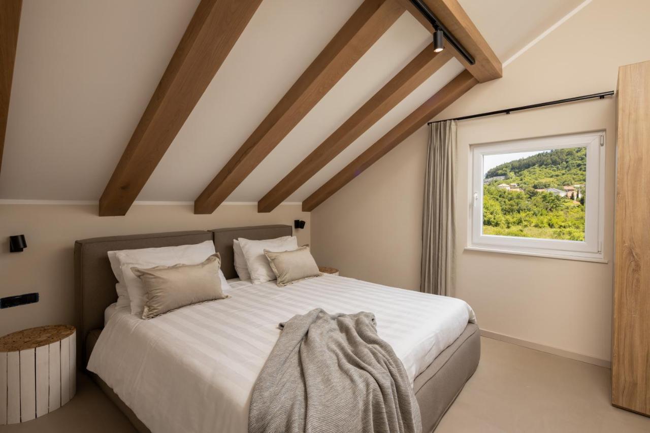 3 Luxury Bedroom Apartment Emma Синь Экстерьер фото